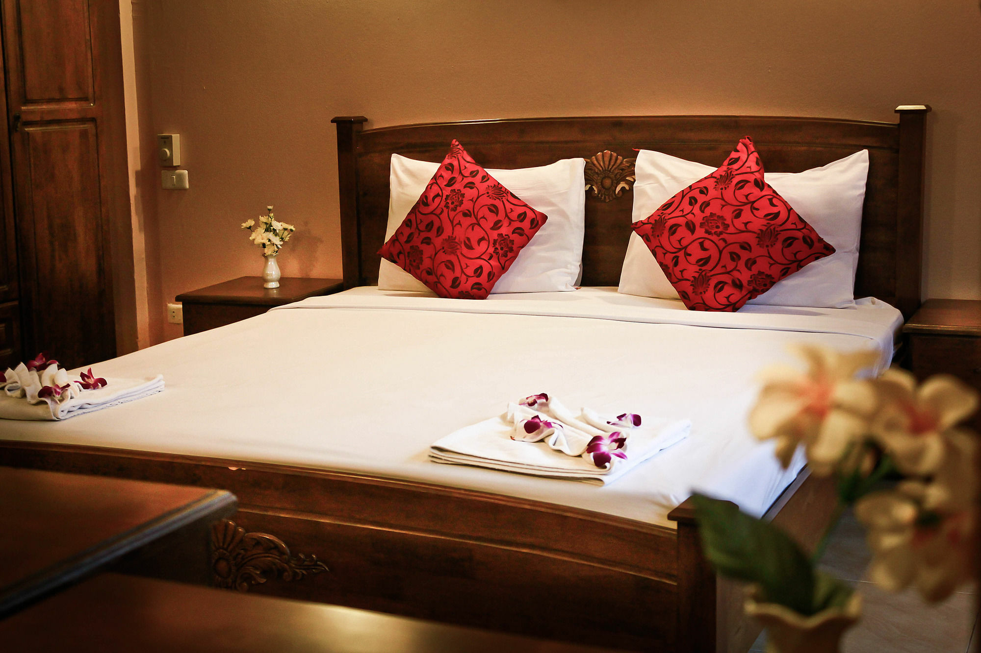 Star Guesthouse Patong Exterior foto
